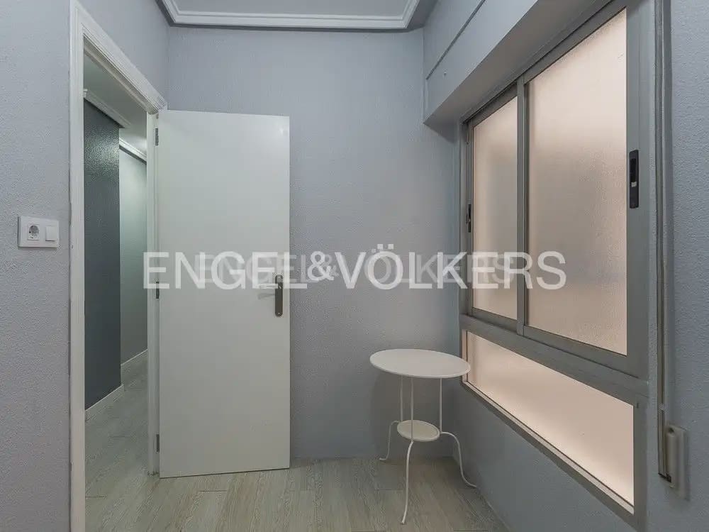 4 sypialnia Mieszkanie do wynajęcia w Lliria - 1 100 € (Ref: 9986168)