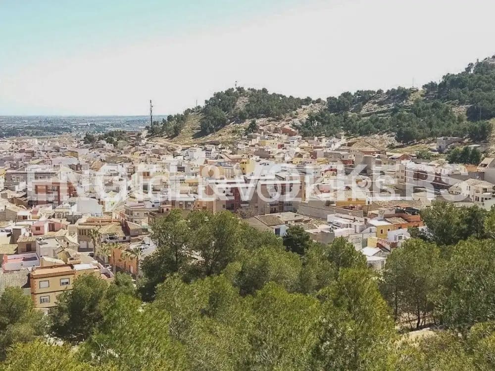 4 sypialnia Mieszkanie do wynajęcia w Lliria - 1 100 € (Ref: 9986168)