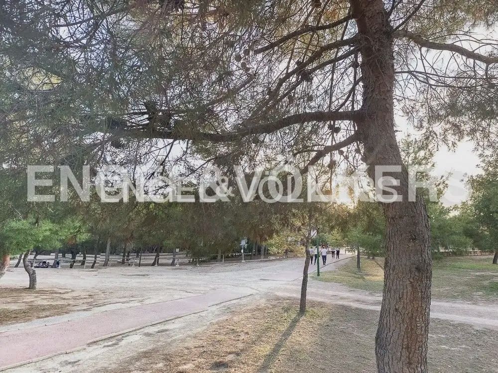 4 sypialnia Mieszkanie do wynajęcia w Lliria - 1 100 € (Ref: 9986168)