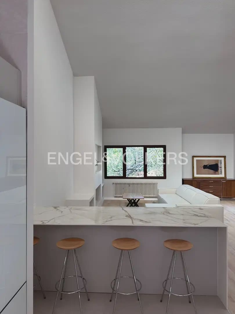 5 bedroom Villa for rent in Chiva with pool - € 3,500 (Ref: 9986169)