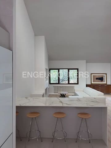 5 bedroom Villa for rent in Chiva - € 3,500 (Ref: 9986169)