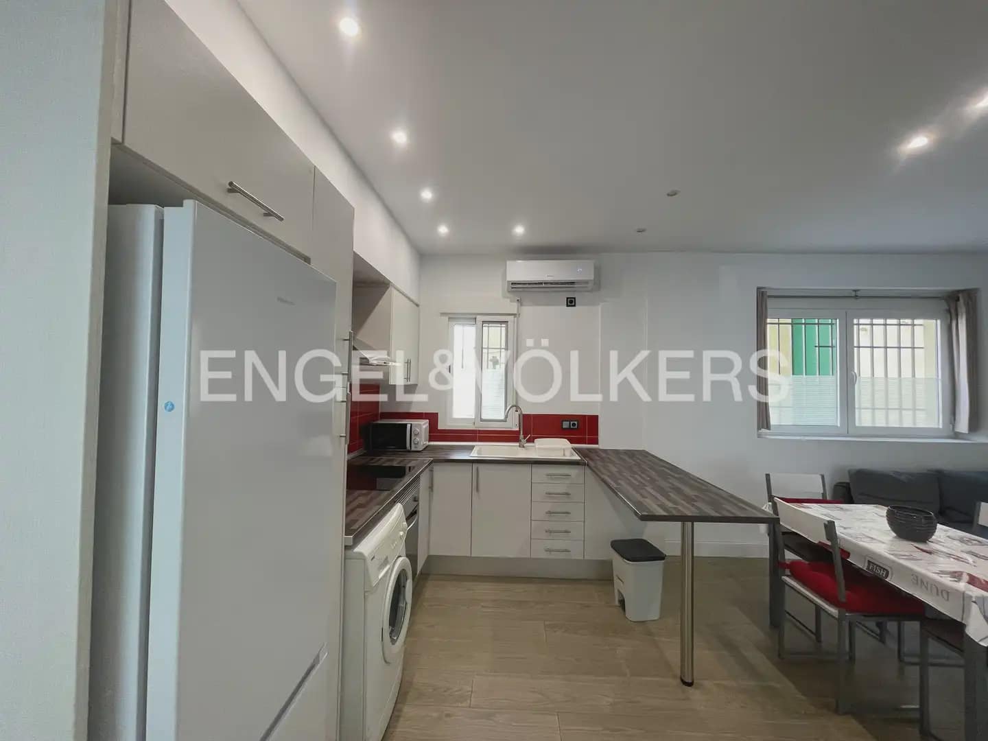 3 soveværelse Lejlighed til leje i Valencia by - € 1.400 (Ref: 9989404)
