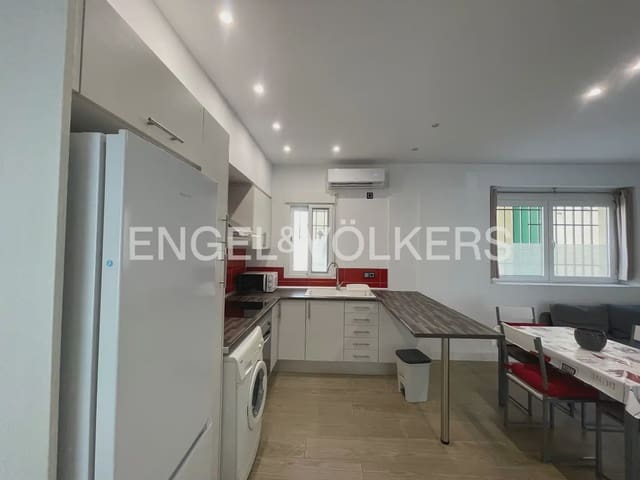 3 soveværelse Lejlighed til leje i Trinitat, Valencia by - € 1.400 (Ref: 9989404)