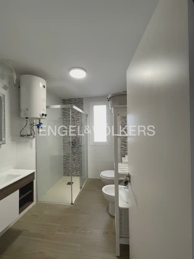 3 soveværelse Lejlighed til leje i Valencia by - € 1.400 (Ref: 9989404)