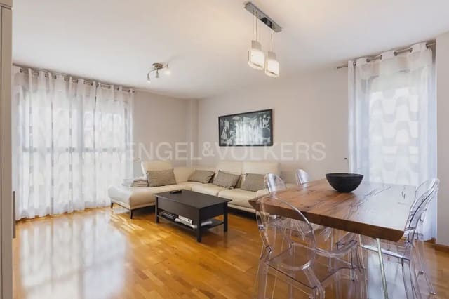 3 slaapkamer Flat te huur in Benicalap, Valencia stad met zwembad garage - € 1.900 (Ref: 9989405)