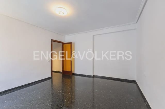 3 soverom Leilighet til leie i Mont-Olivet, Valencia by med garasje - € 1 580 (Ref: 9989767)