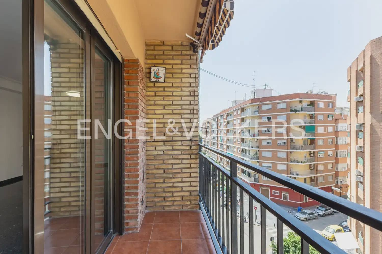 Piso de 3 habitaciones en València ciudad en alquiler con garaje - 1.580 € (Ref: 9989767)