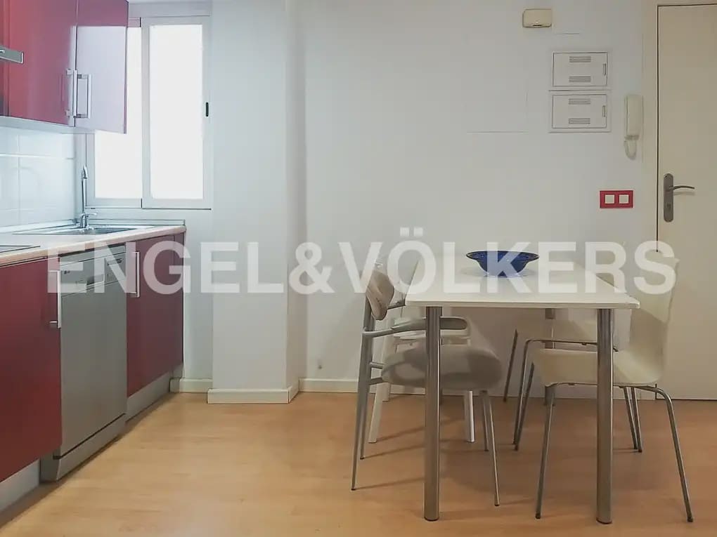 3 camera da letto Appartamento da affittare in Valencia citta - 1.200 € (Rif: 9989768)