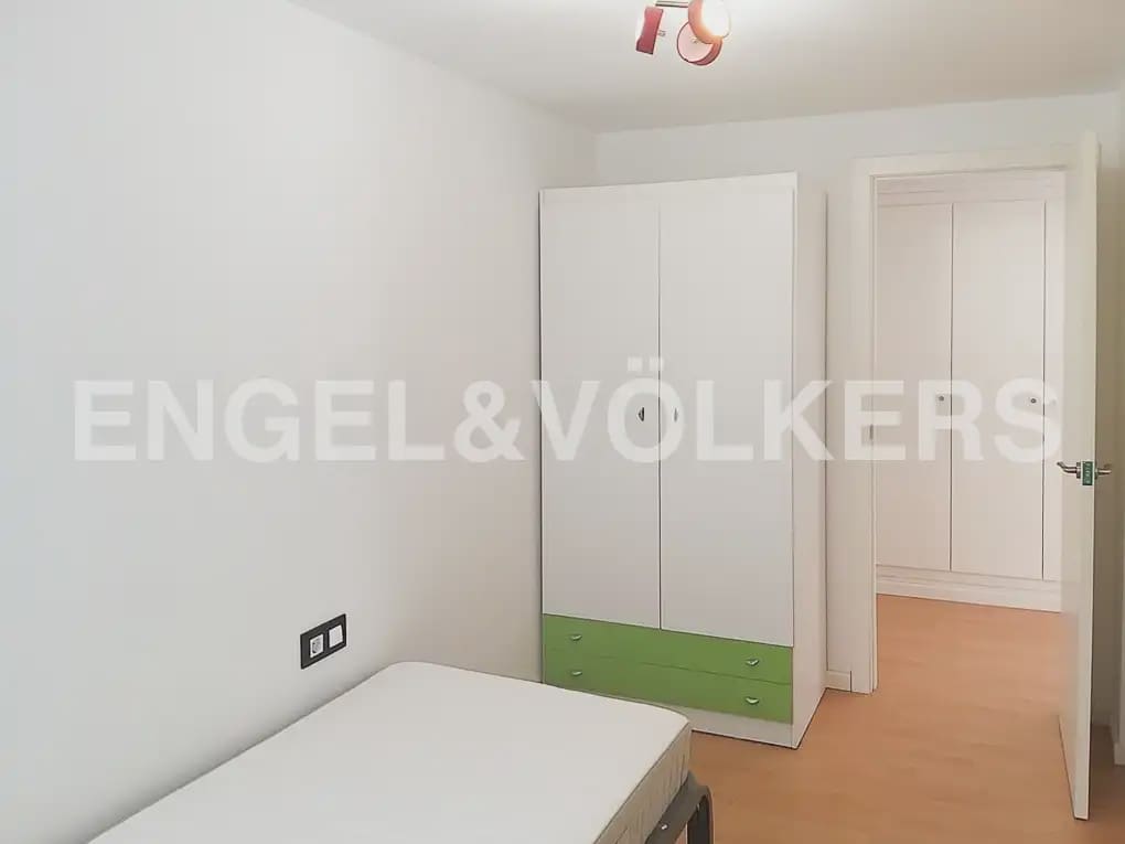 3 camera da letto Appartamento da affittare in Valencia citta - 1.200 € (Rif: 9989768)