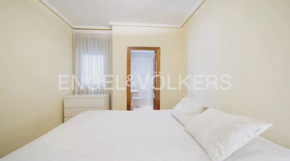 4 camera da letto Appartamento da affittare in Valencia citta - 2.000 € (Rif: 9989769)