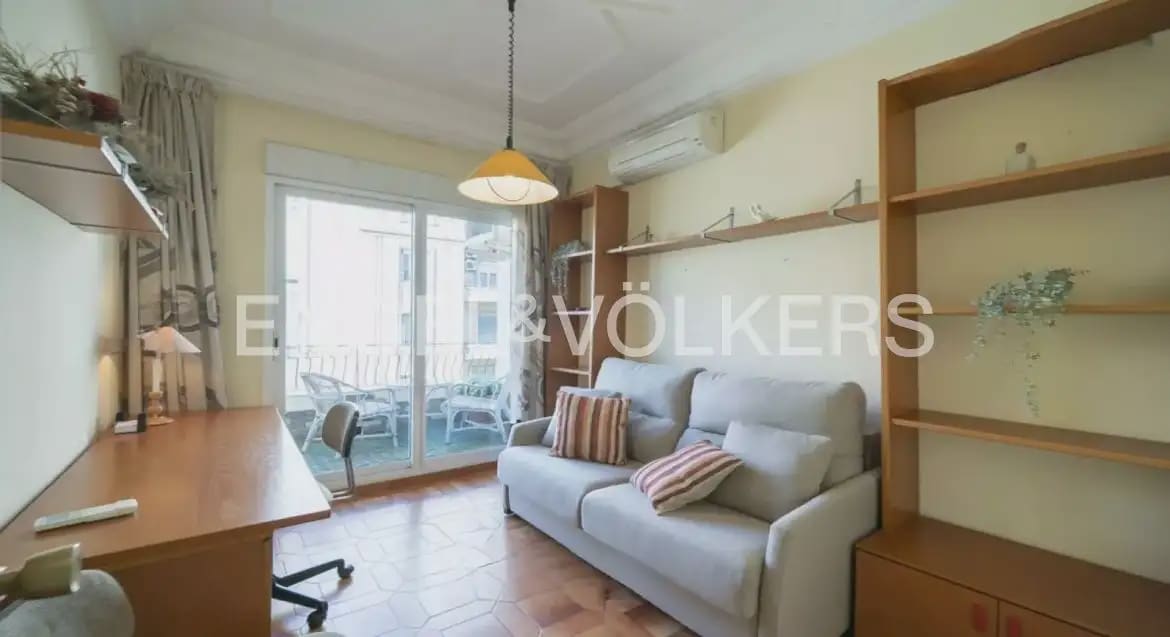 4 camera da letto Appartamento da affittare in Valencia citta - 2.000 € (Rif: 9989769)