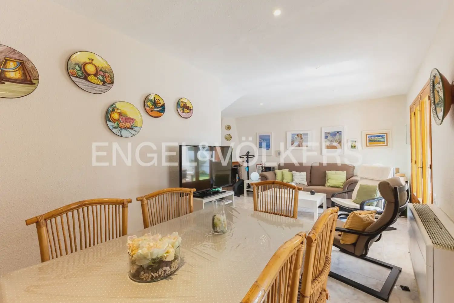 4 camera da letto Villetta a Schiera in vendita in Oropesa  con garage - 365.000 € (Rif: 9989770)