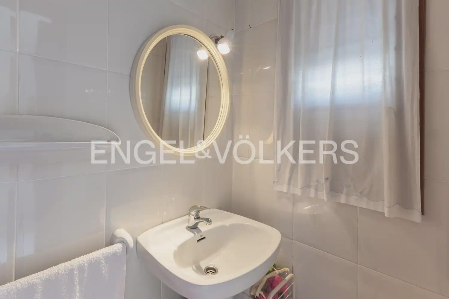 4 camera da letto Villetta a Schiera in vendita in Oropesa  con garage - 365.000 € (Rif: 9989770)