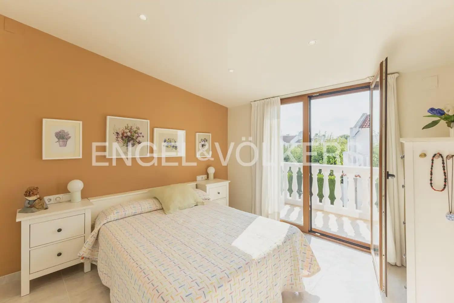 4 camera da letto Villetta a Schiera in vendita in Oropesa  con garage - 365.000 € (Rif: 9989770)