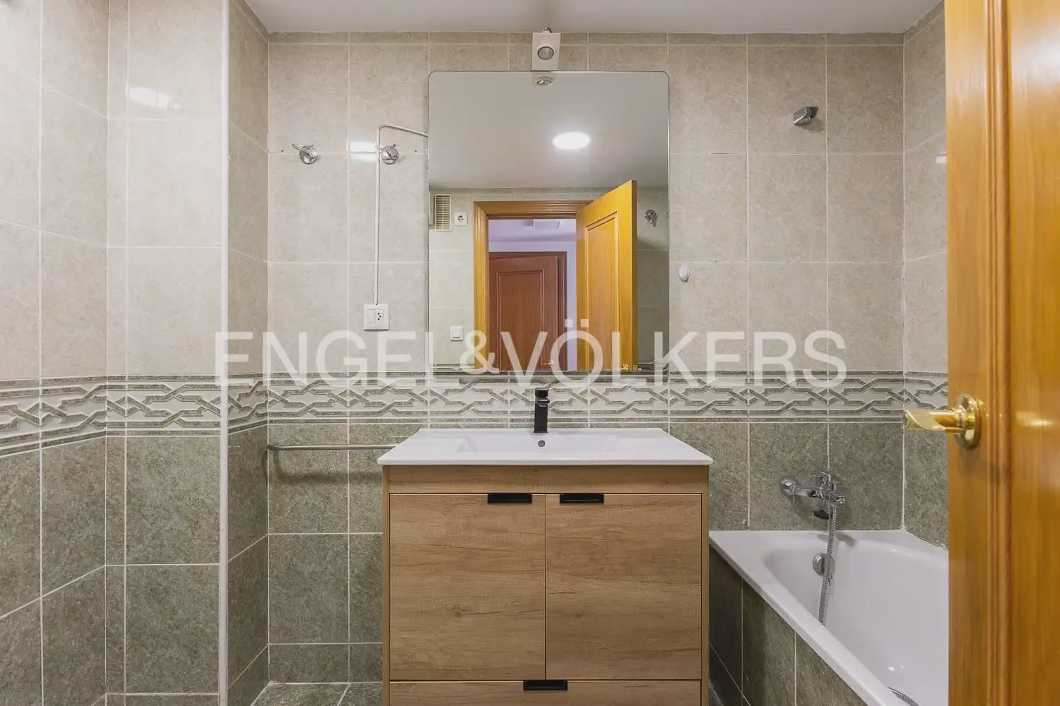 3 soveværelse Lejlighed til salg i Valencia by med swimmingpool garage - € 535.000 (Ref: 9989938)