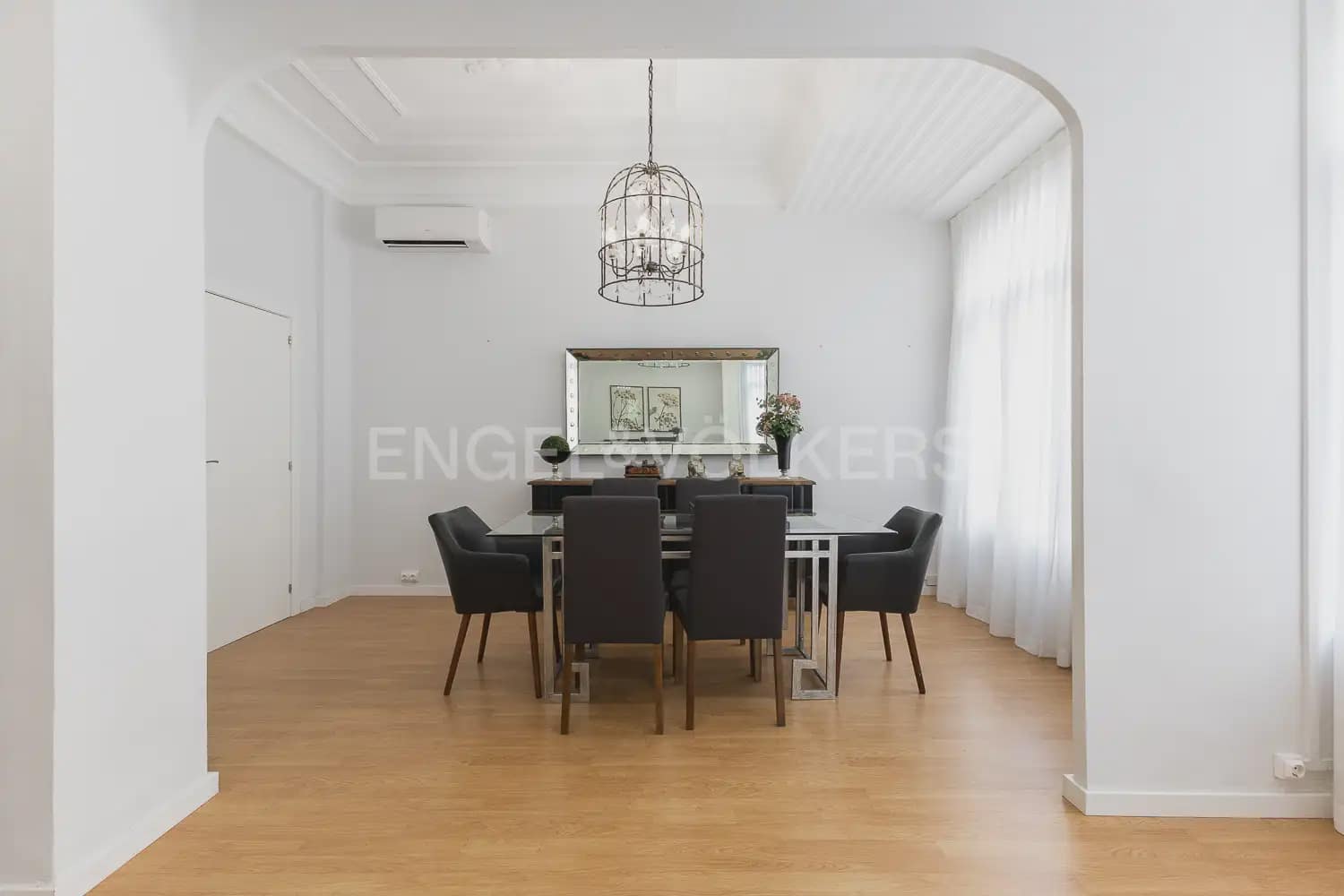 3 camera da letto Appartamento da affittare in Valencia citta - 2.150 € (Rif: 9989999)