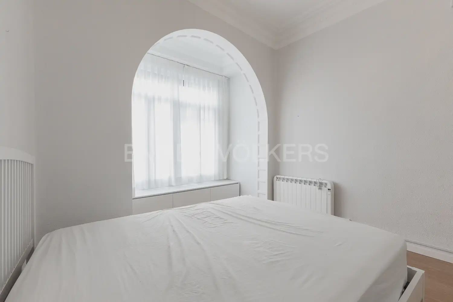 3 camera da letto Appartamento da affittare in Valencia citta - 2.150 € (Rif: 9989999)