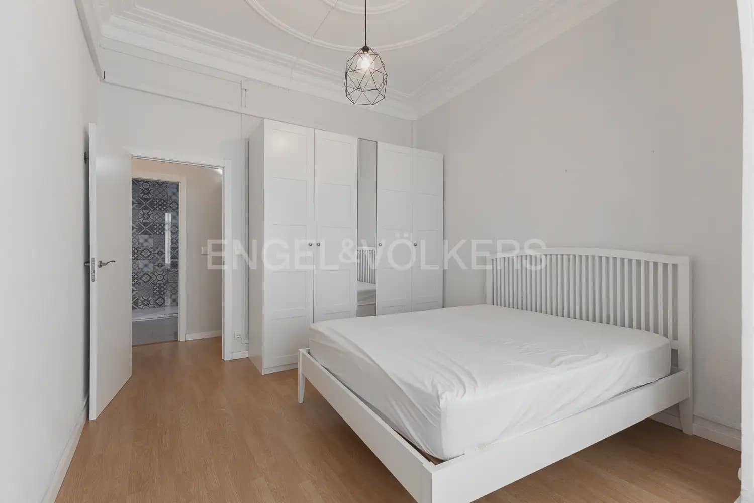 3 camera da letto Appartamento da affittare in Valencia citta - 2.150 € (Rif: 9989999)