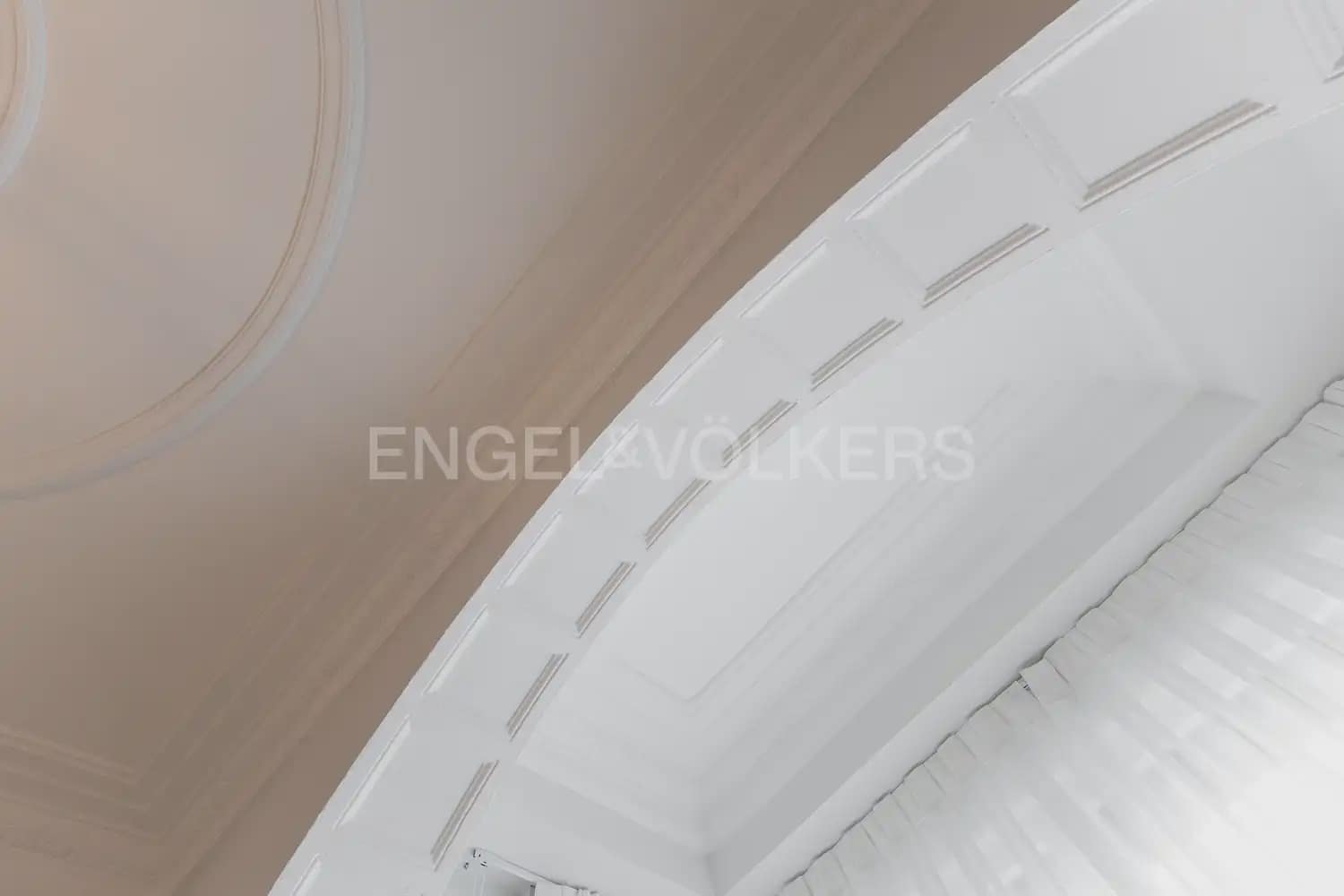 3 camera da letto Appartamento da affittare in Valencia citta - 2.150 € (Rif: 9989999)