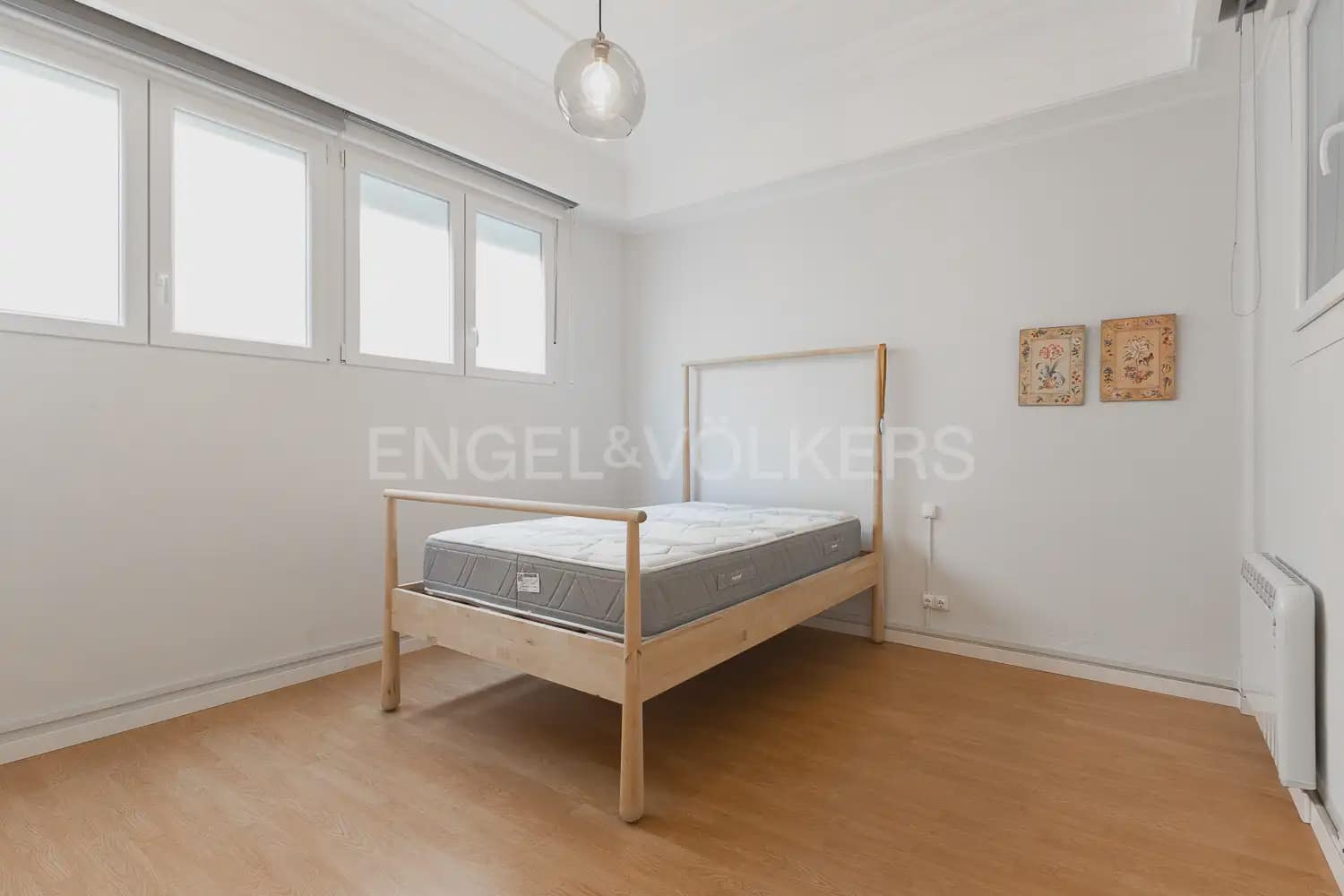 3 camera da letto Appartamento da affittare in Valencia citta - 2.150 € (Rif: 9989999)