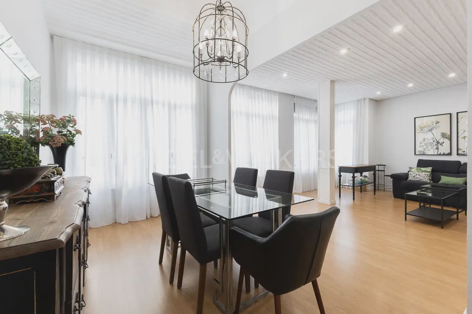 3 camera da letto Appartamento da affittare in Valencia citta - 2.150 € (Rif: 9989999)