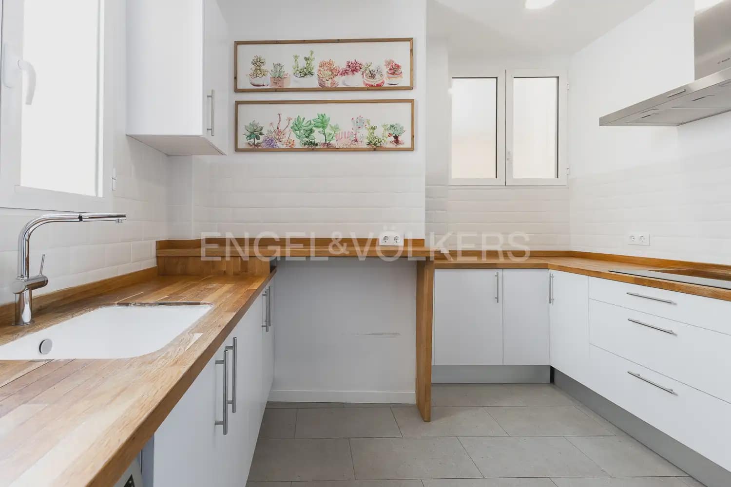 3 camera da letto Appartamento da affittare in Valencia citta - 2.150 € (Rif: 9989999)