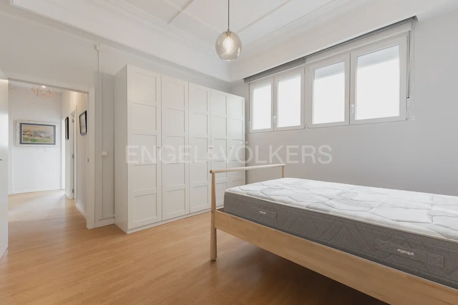 3 camera da letto Appartamento da affittare in Valencia citta - 2.150 € (Rif: 9989999)