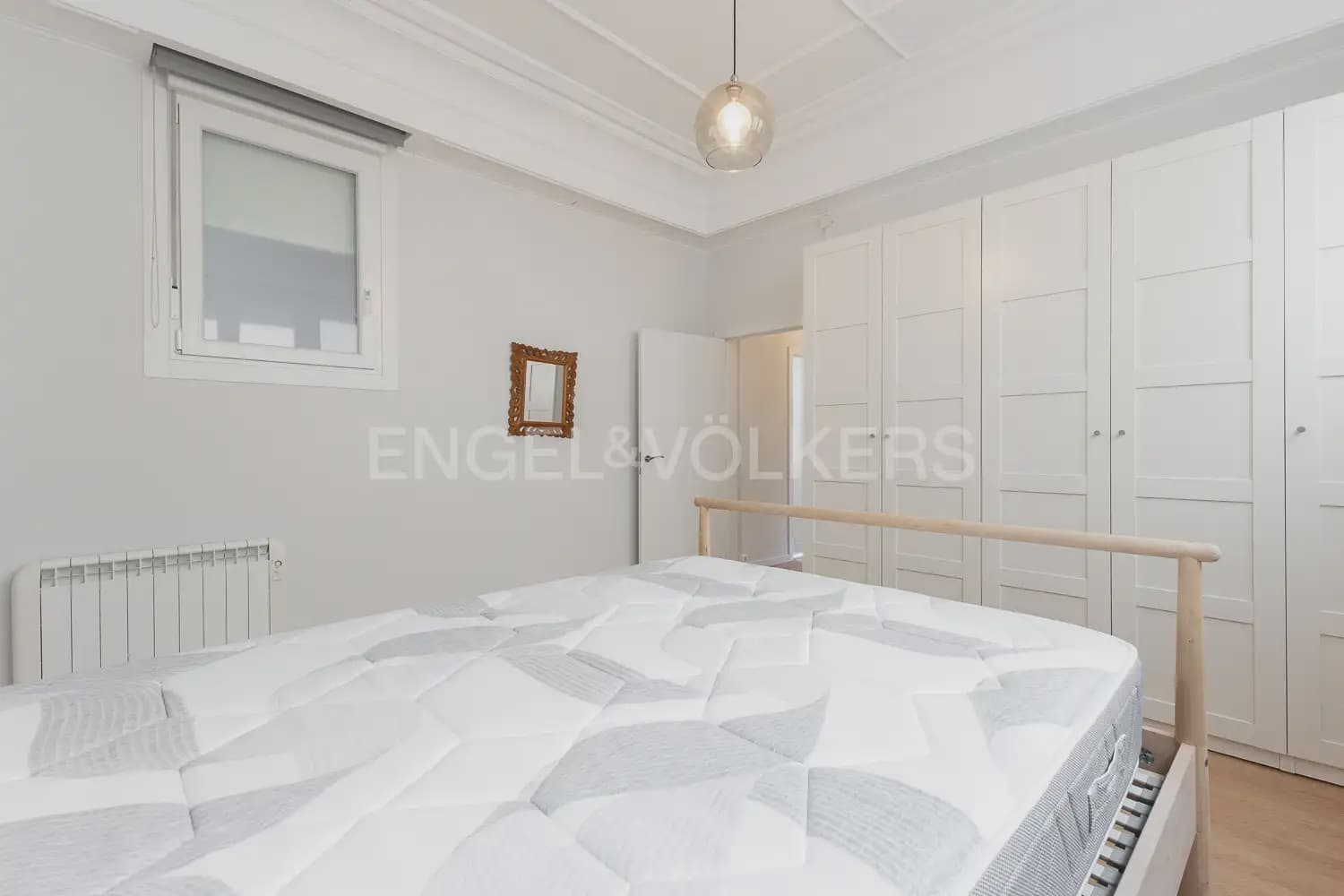3 camera da letto Appartamento da affittare in Valencia citta - 2.150 € (Rif: 9989999)