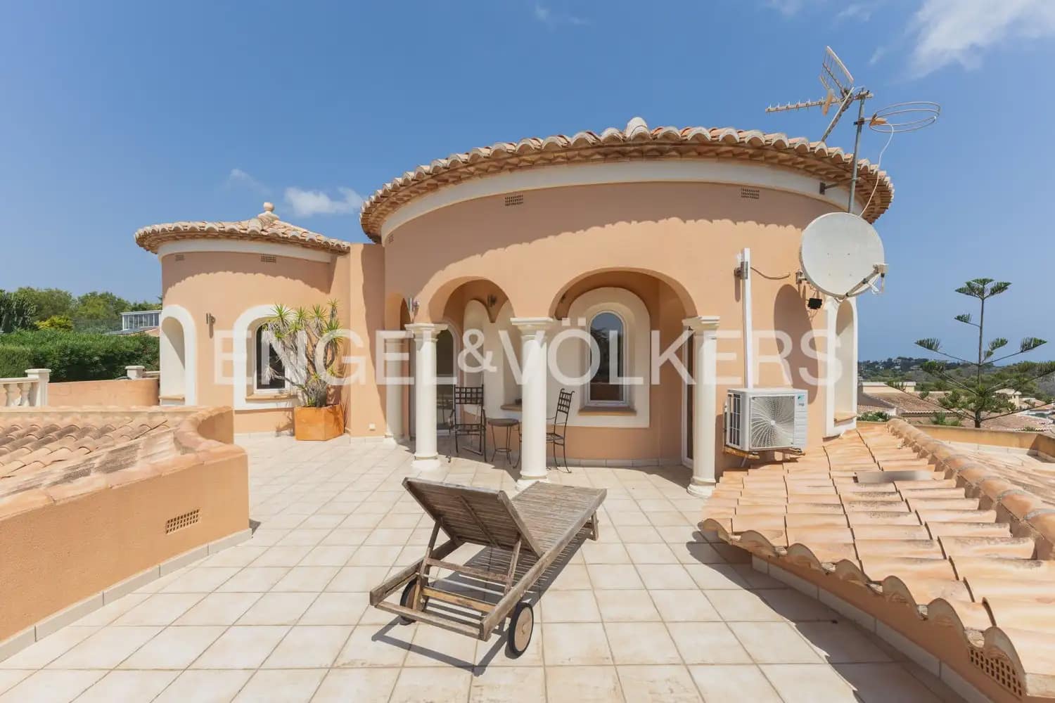 3 soverom Villa til salgs i Javea / Xabia med svømmebasseng garasje - € 810 000 (Ref: 9990000)