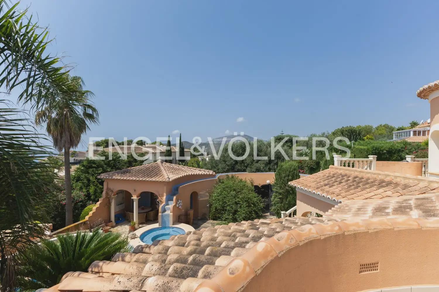 3 soverom Villa til salgs i Javea / Xabia med svømmebasseng garasje - € 810 000 (Ref: 9990000)
