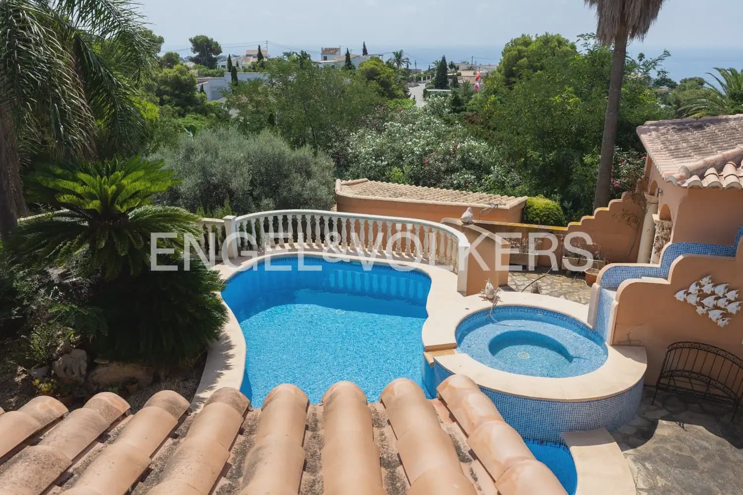 3 soverom Villa til salgs i Javea / Xabia med svømmebasseng garasje - € 810 000 (Ref: 9990000)
