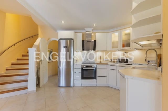 3 soverom Villa til salgs i La Granadella  - Costa Nova, Javea / Xàbia med svømmebasseng garasje - € 810 000 (Ref: 9990000)