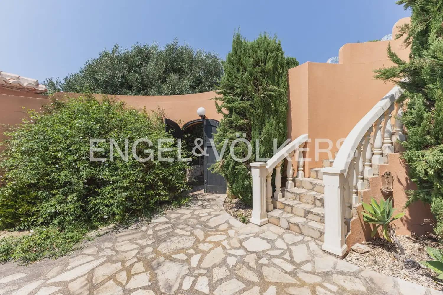 3 soverom Villa til salgs i Javea / Xabia med svømmebasseng garasje - € 810 000 (Ref: 9990000)