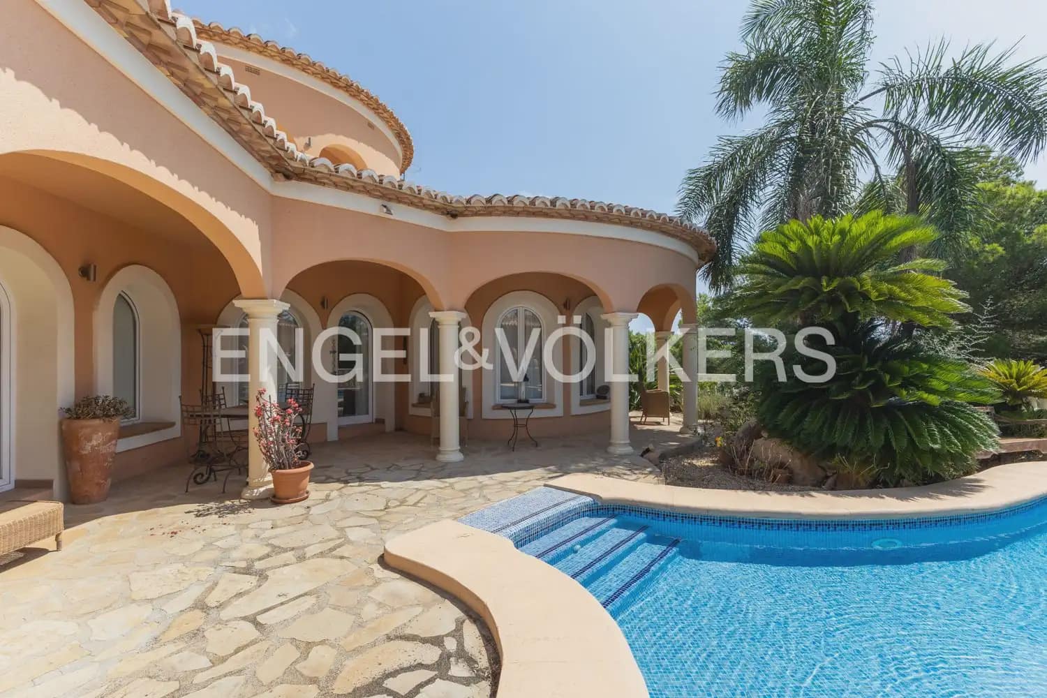 3 soverom Villa til salgs i Javea / Xabia med svømmebasseng garasje - € 810 000 (Ref: 9990000)