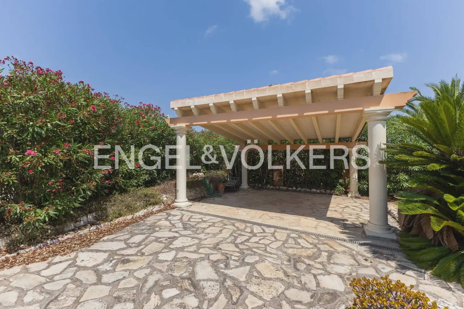 3 soverom Villa til salgs i Javea / Xabia med svømmebasseng garasje - € 810 000 (Ref: 9990000)