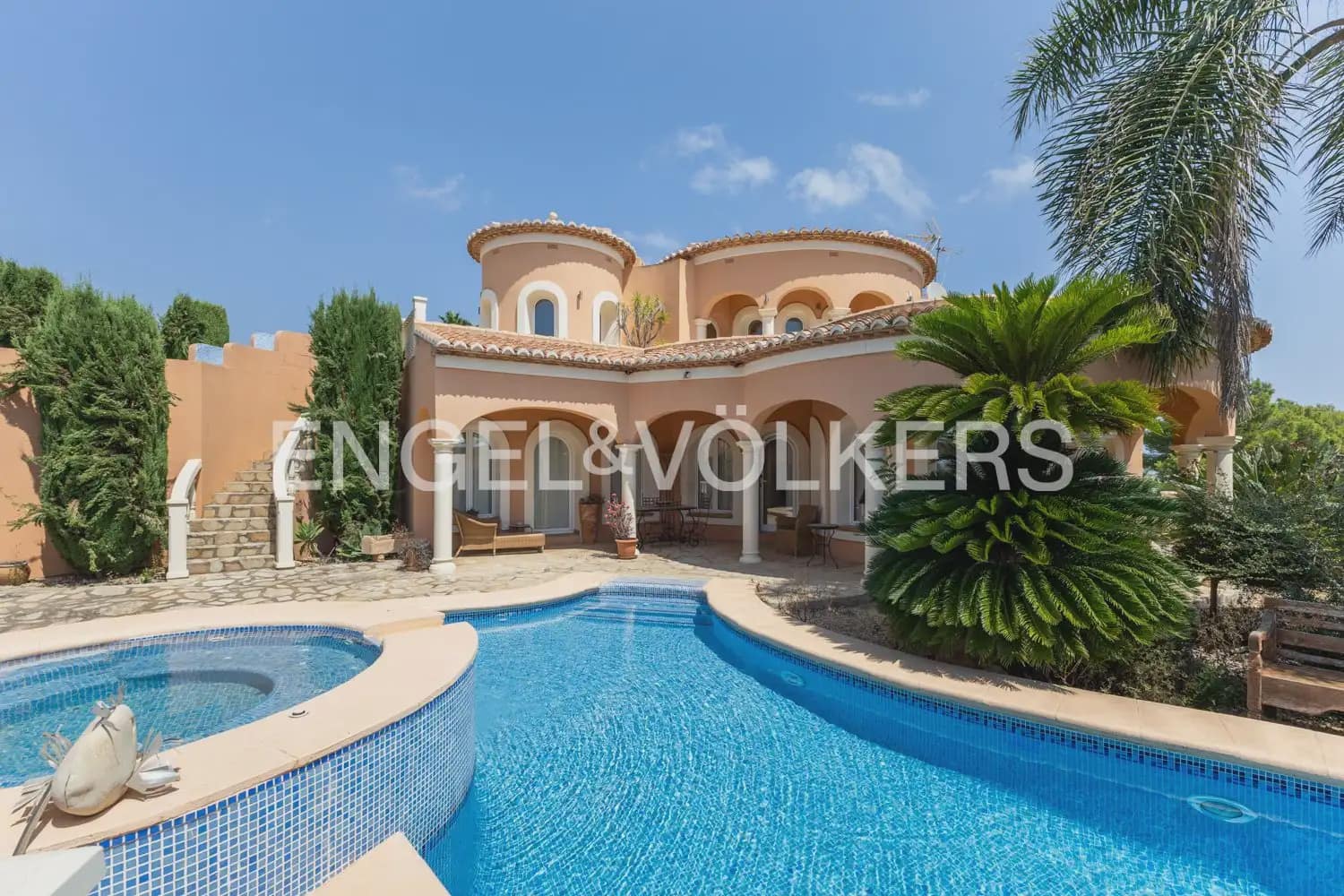 3 soverom Villa til salgs i Javea / Xabia med svømmebasseng garasje - € 810 000 (Ref: 9990000)