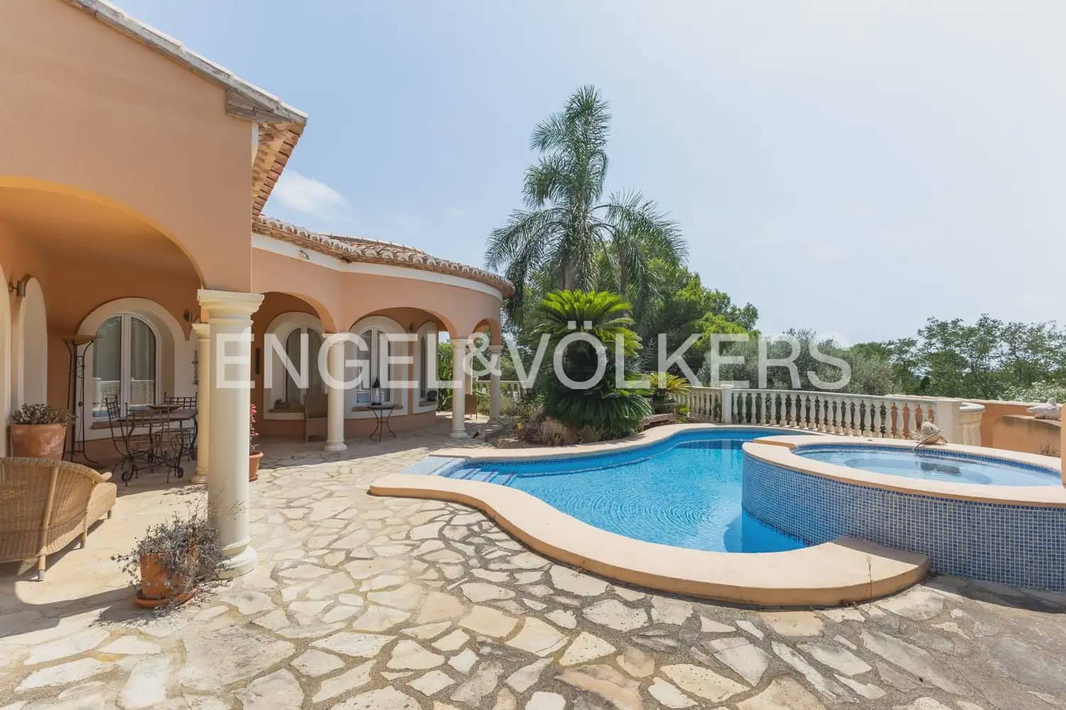 3 soverom Villa til salgs i Javea / Xabia med svømmebasseng garasje - € 810 000 (Ref: 9990000)