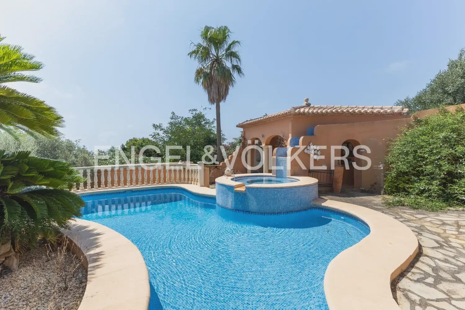 3 soverom Villa til salgs i Javea / Xabia med svømmebasseng garasje - € 810 000 (Ref: 9990000)