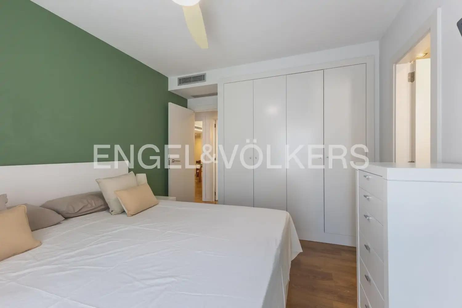 3 soverom Leilighet til salgs i Valencia by med svømmebasseng garasje - € 490 000 (Ref: 9991550)