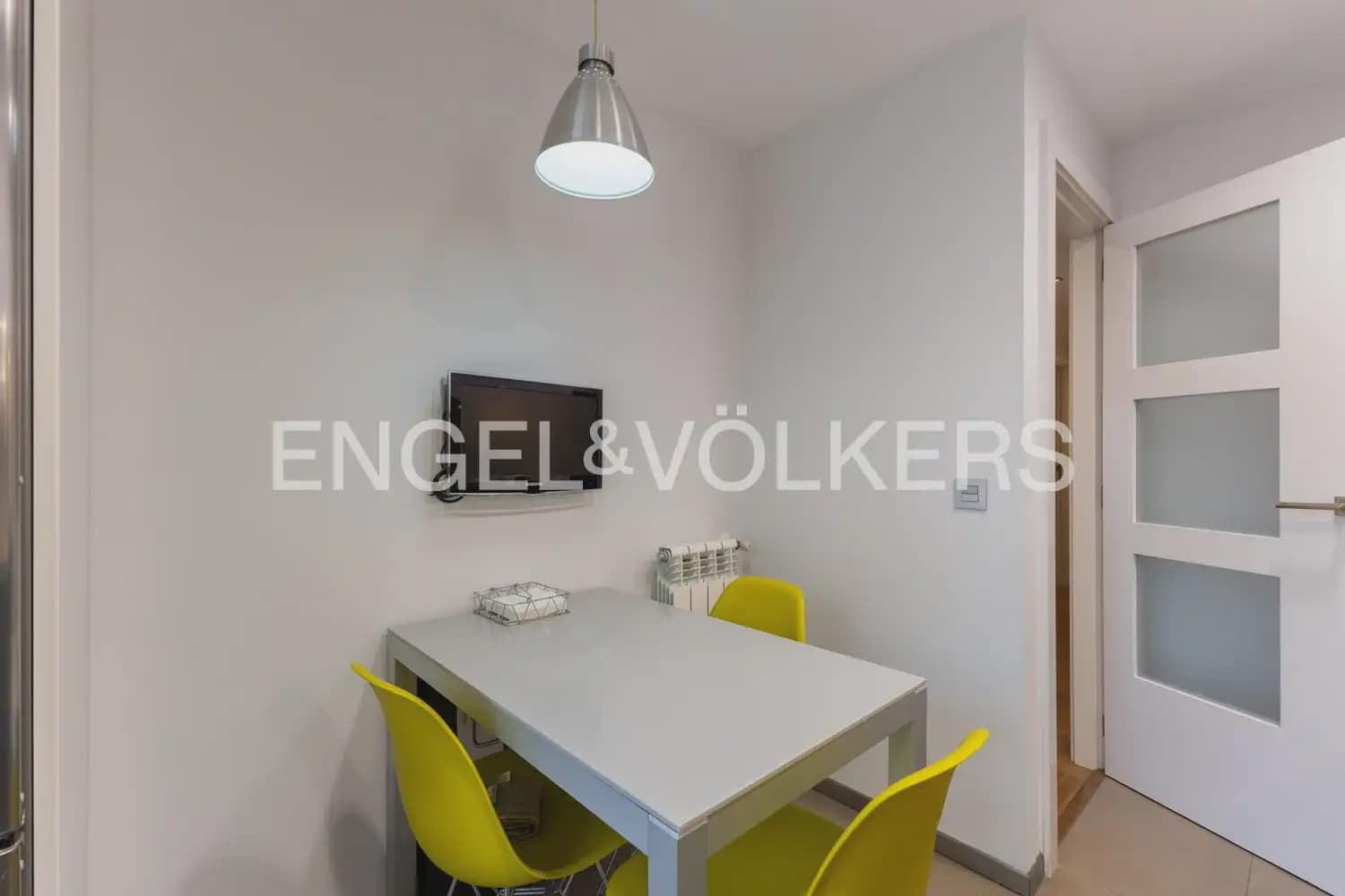 3 soverom Leilighet til salgs i Valencia by med svømmebasseng garasje - € 490 000 (Ref: 9991550)