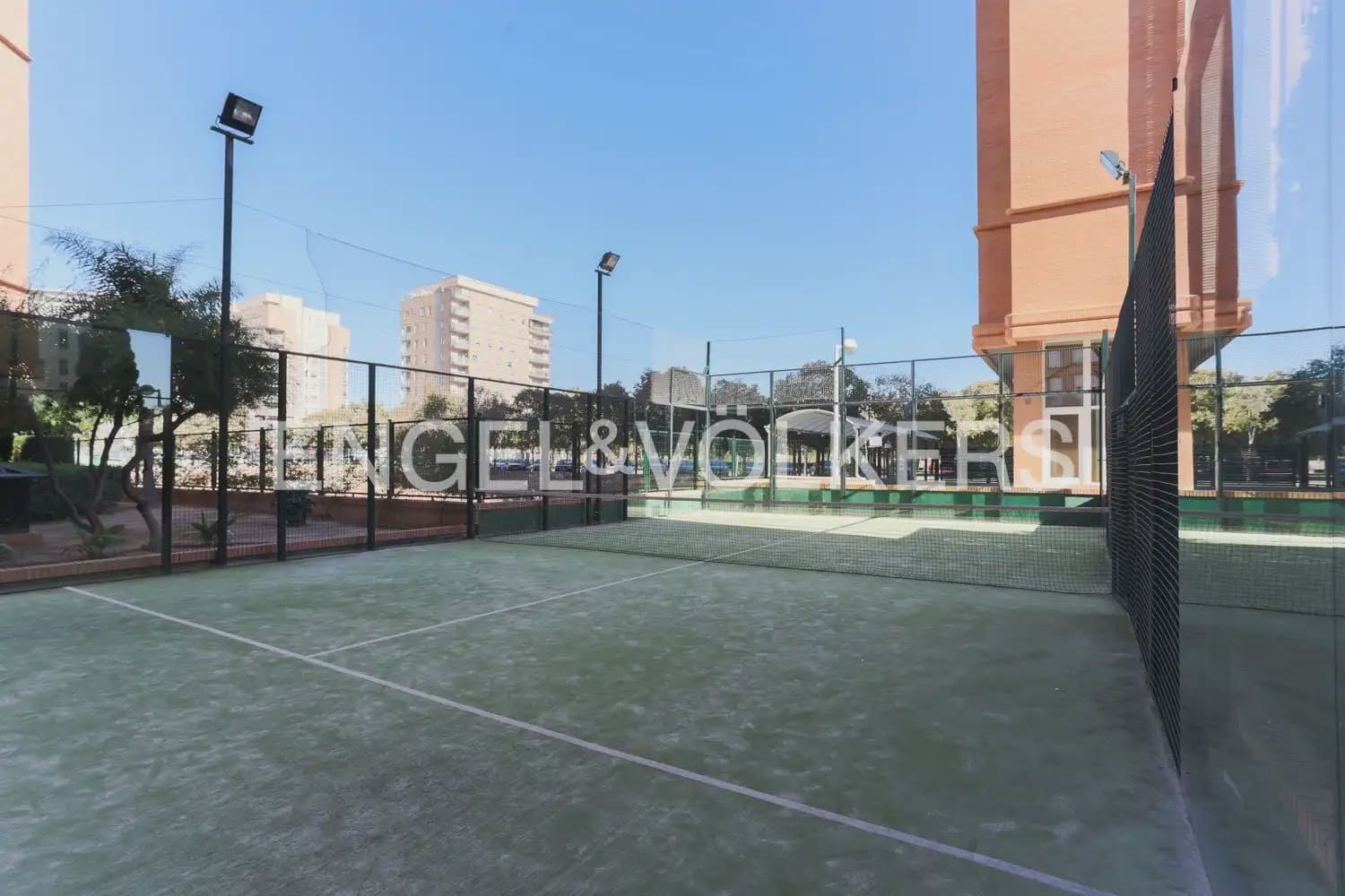 3 soverom Leilighet til salgs i Valencia by med svømmebasseng garasje - € 490 000 (Ref: 9991550)