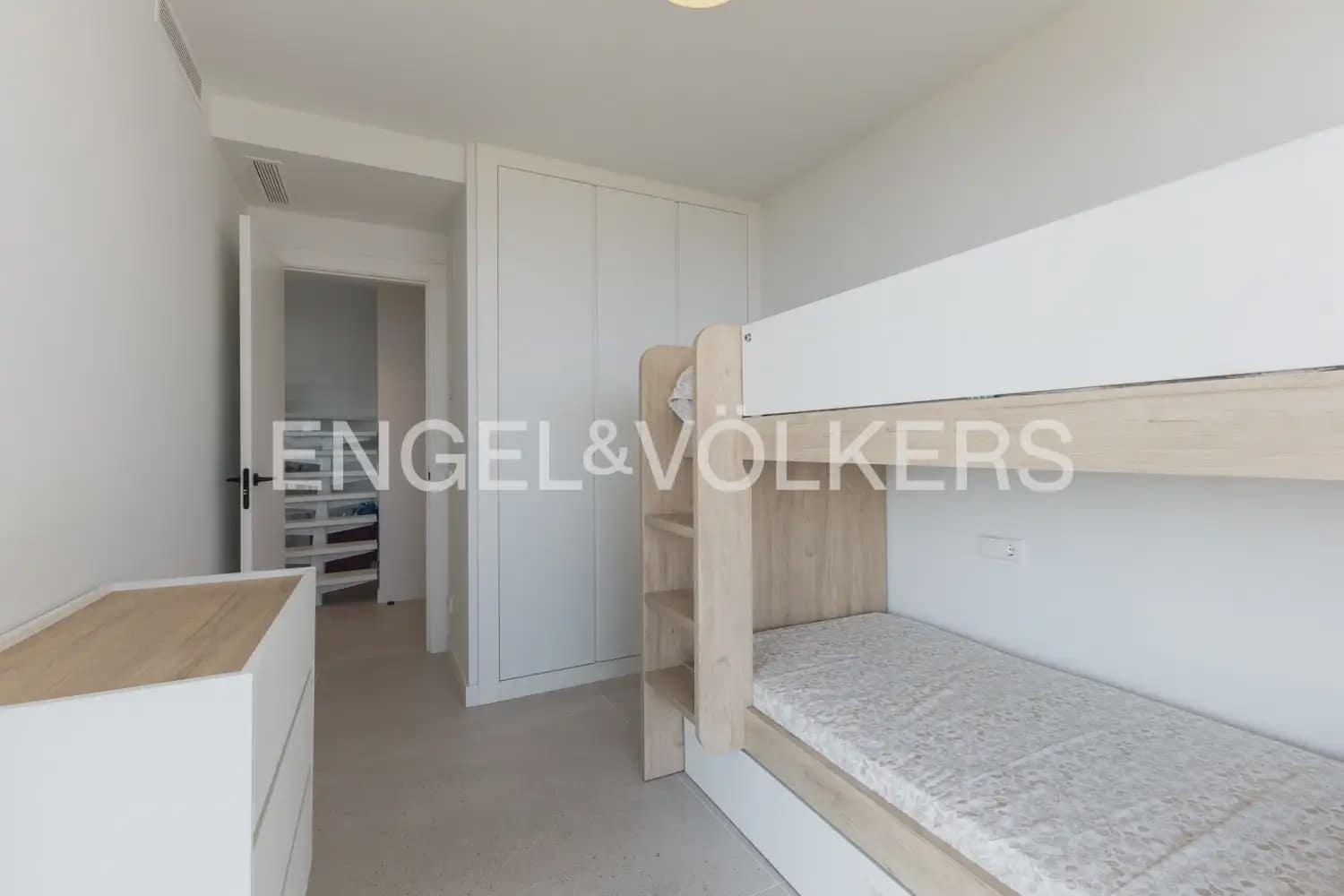 3 soveværelse Penthouse til salg i Denia - € 1.595.000 (Ref: 9991552)