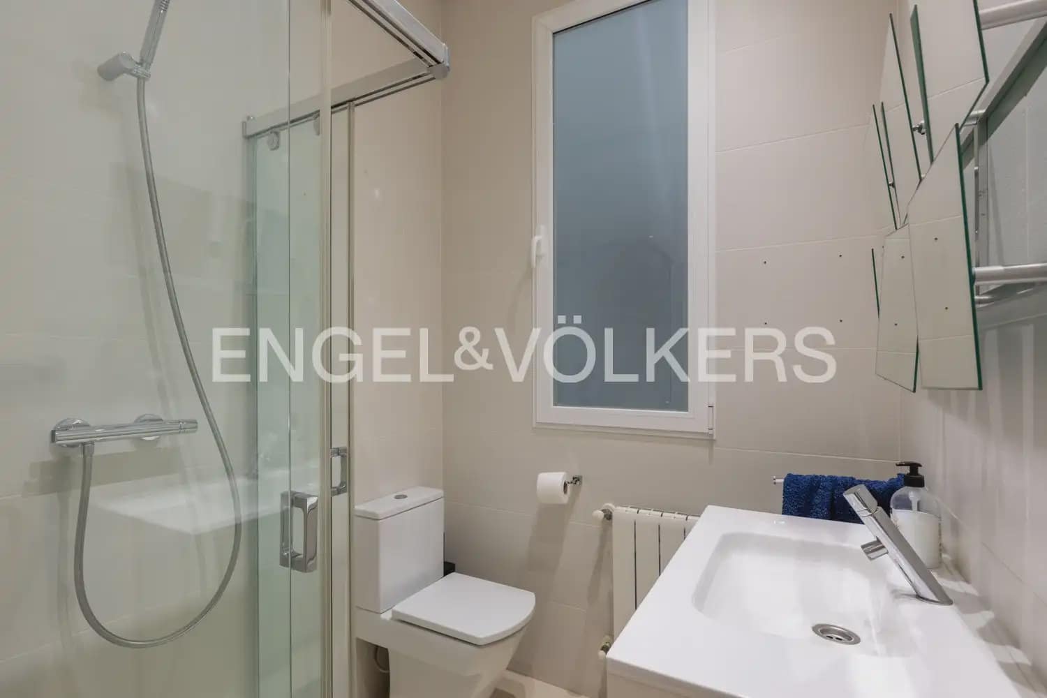2 bedroom Flat for sale in Valencia city - € 495,000 (Ref: 9992027)