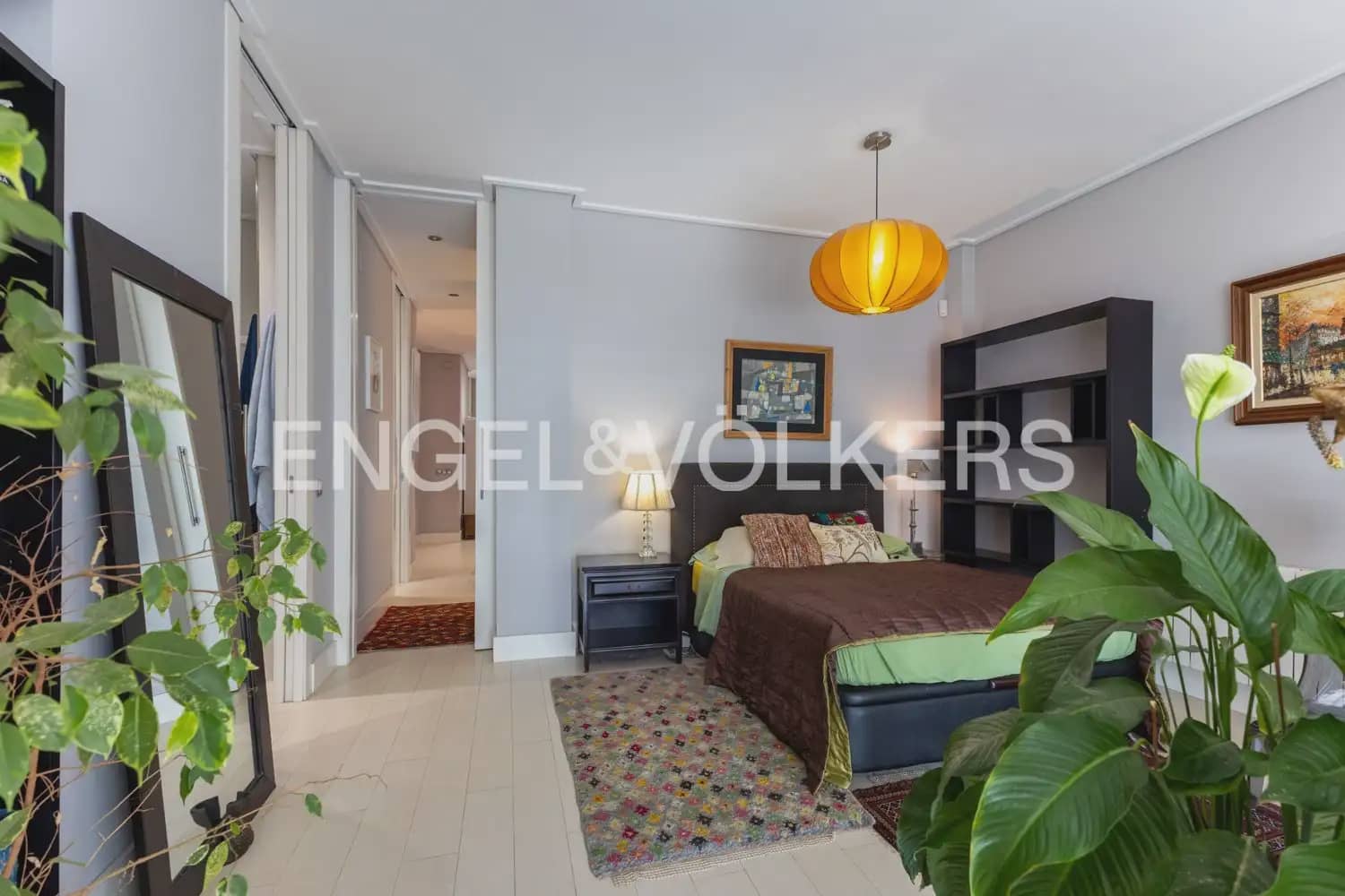 2 bedroom Flat for sale in Valencia city - € 495,000 (Ref: 9992027)