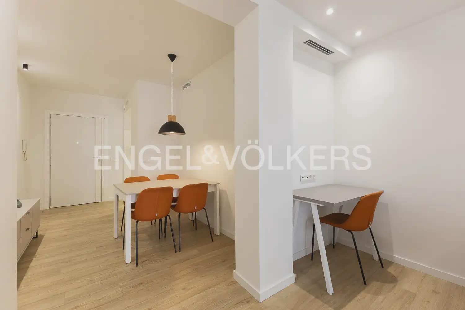 2 camera da letto Appartamento da affittare in Valencia citta - 1.850 € (Rif: 9993659)
