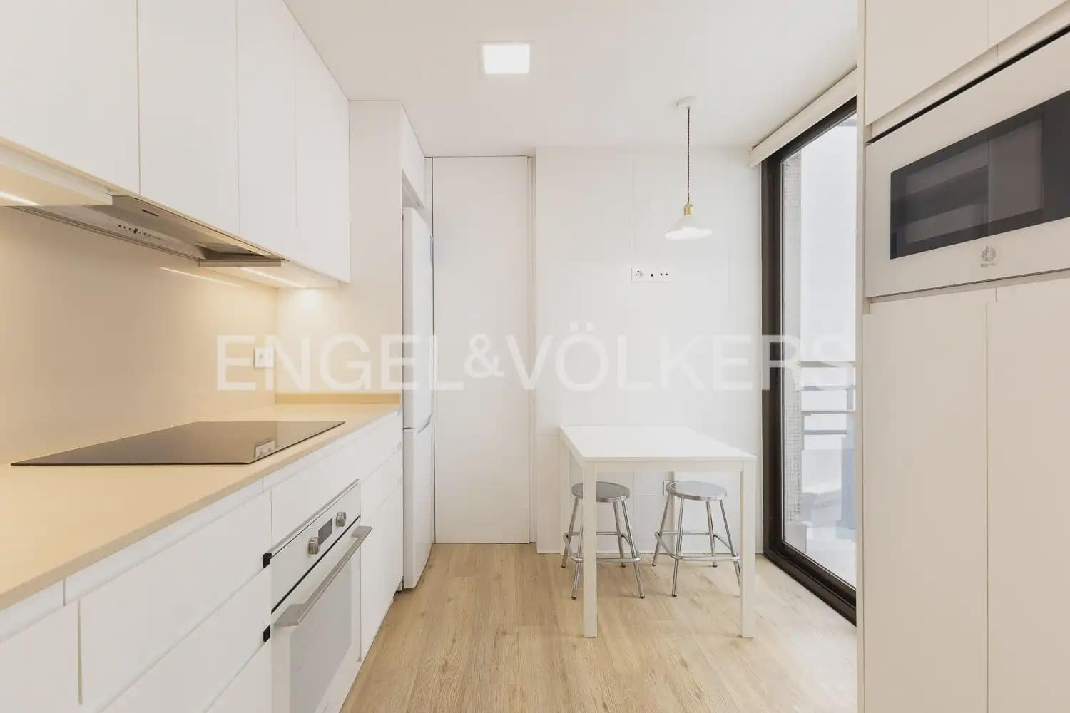 2 camera da letto Appartamento da affittare in Valencia citta - 1.850 € (Rif: 9993659)