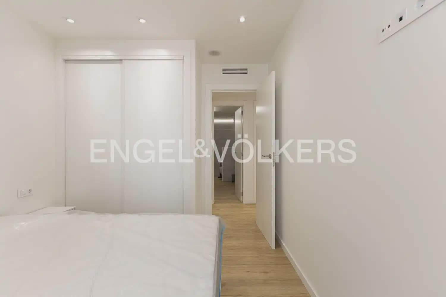 2 camera da letto Appartamento da affittare in Valencia citta - 1.850 € (Rif: 9993659)