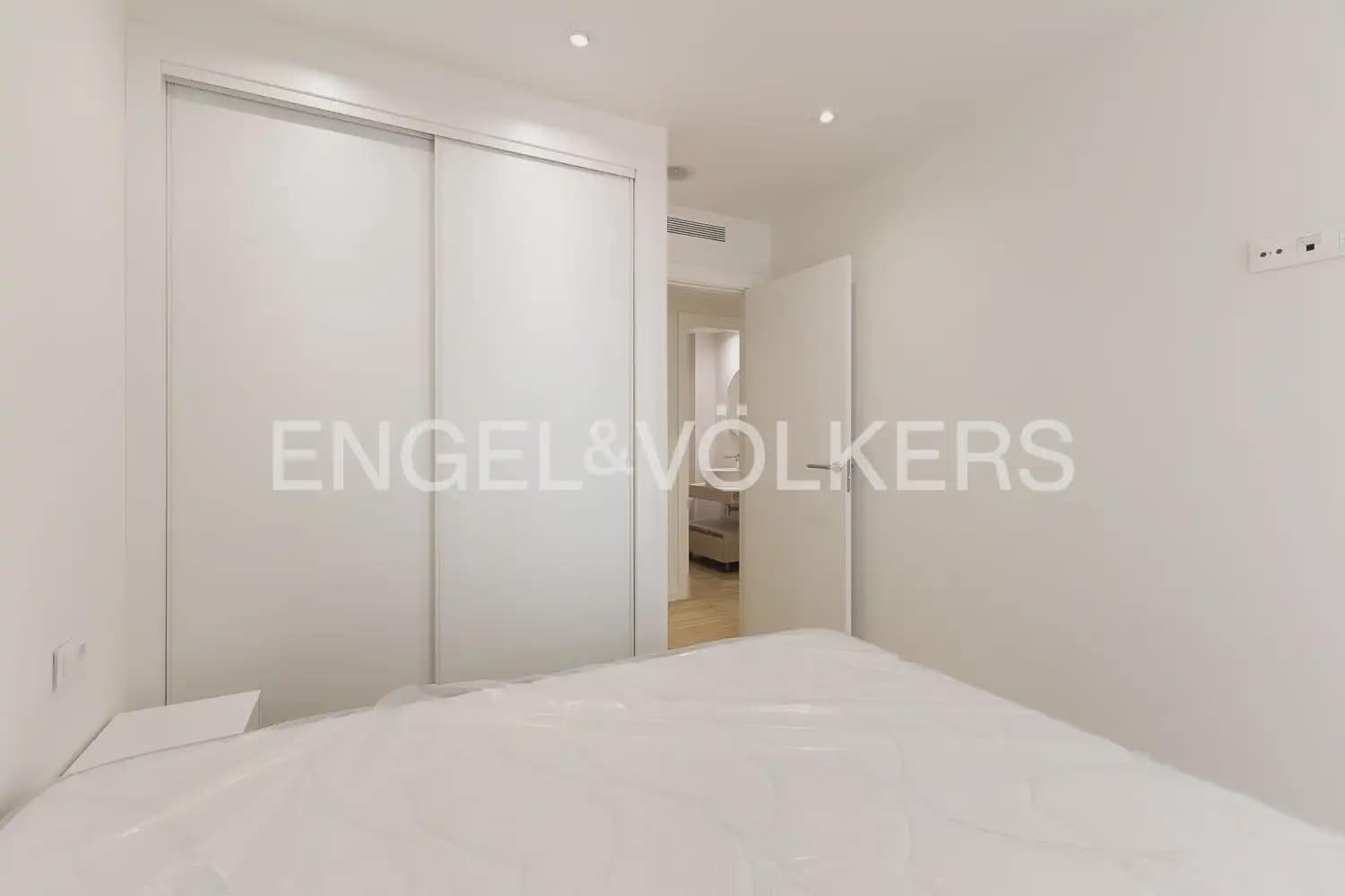 2 camera da letto Appartamento da affittare in Valencia citta - 1.850 € (Rif: 9993659)