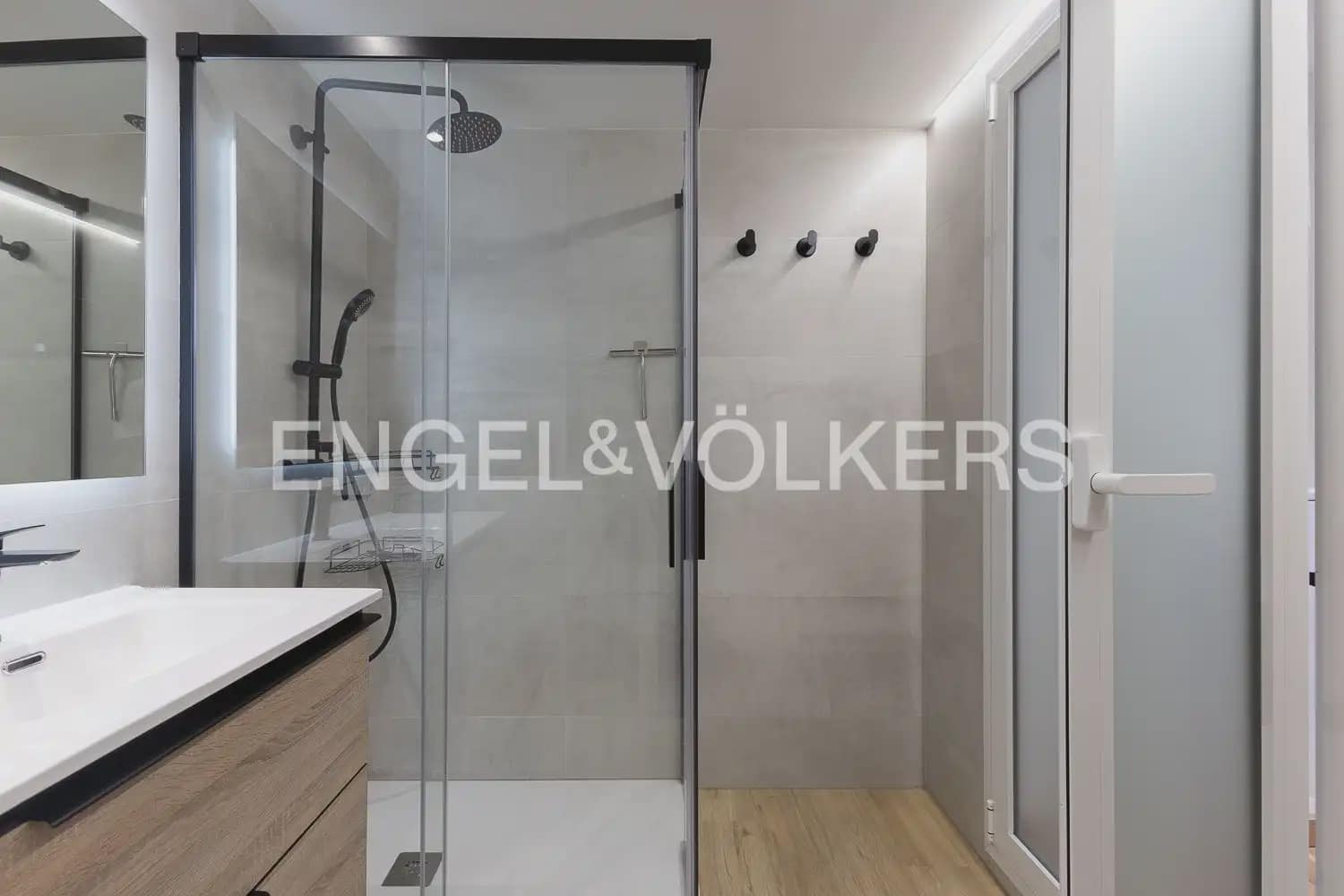 2 camera da letto Appartamento da affittare in Valencia citta - 1.850 € (Rif: 9993659)