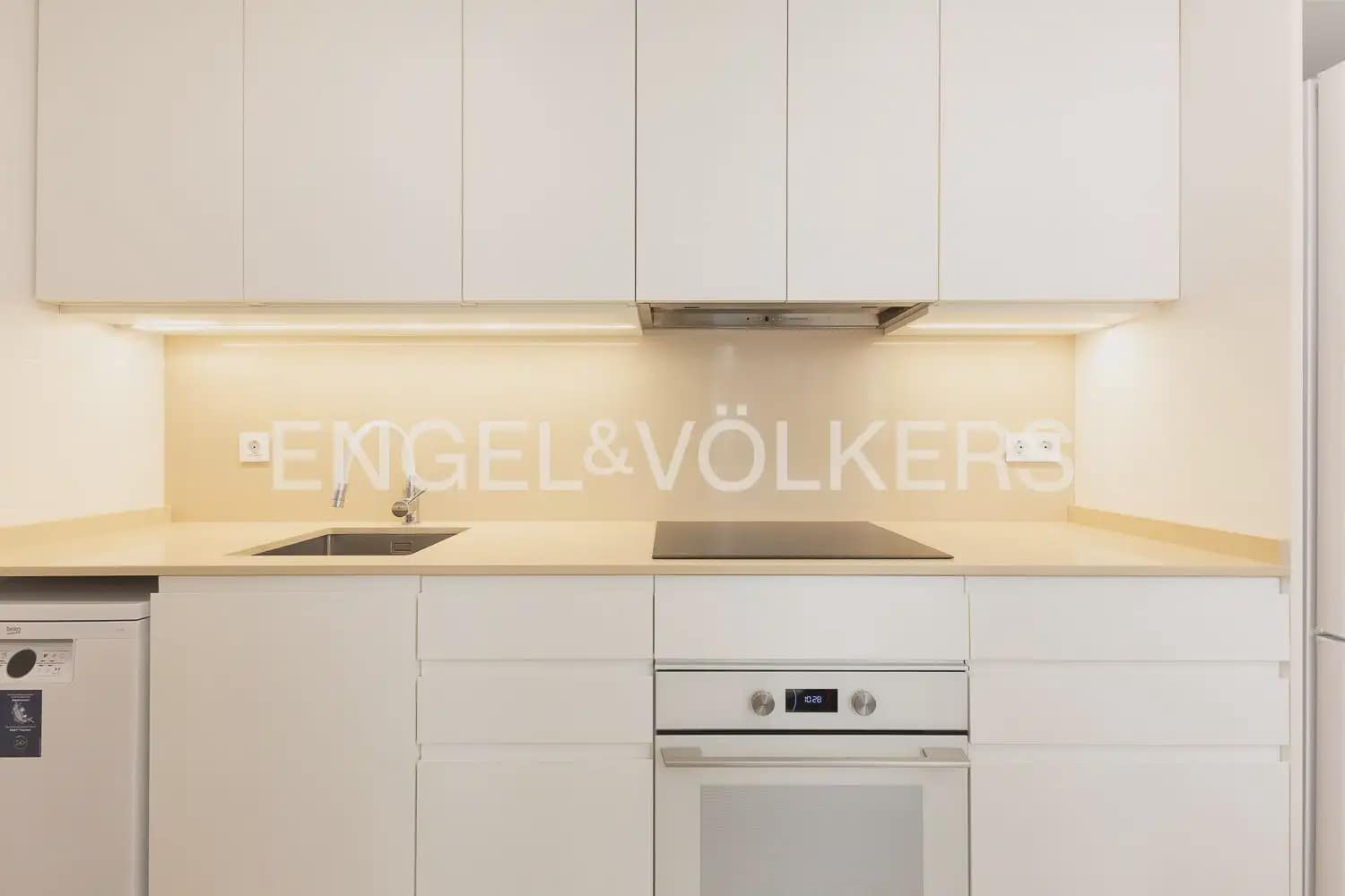 2 camera da letto Appartamento da affittare in Valencia citta - 1.850 € (Rif: 9993659)